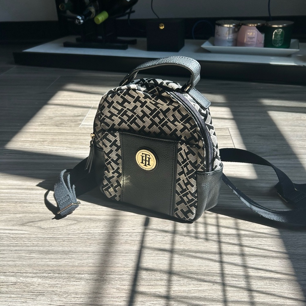 Tommy Hilfiger Monogrammed Small Backpack